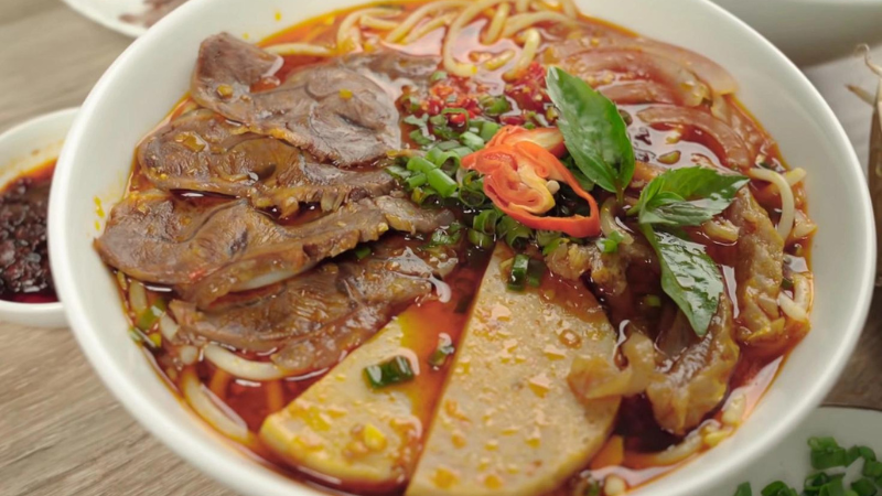 cách nấu bún bò tại nhà